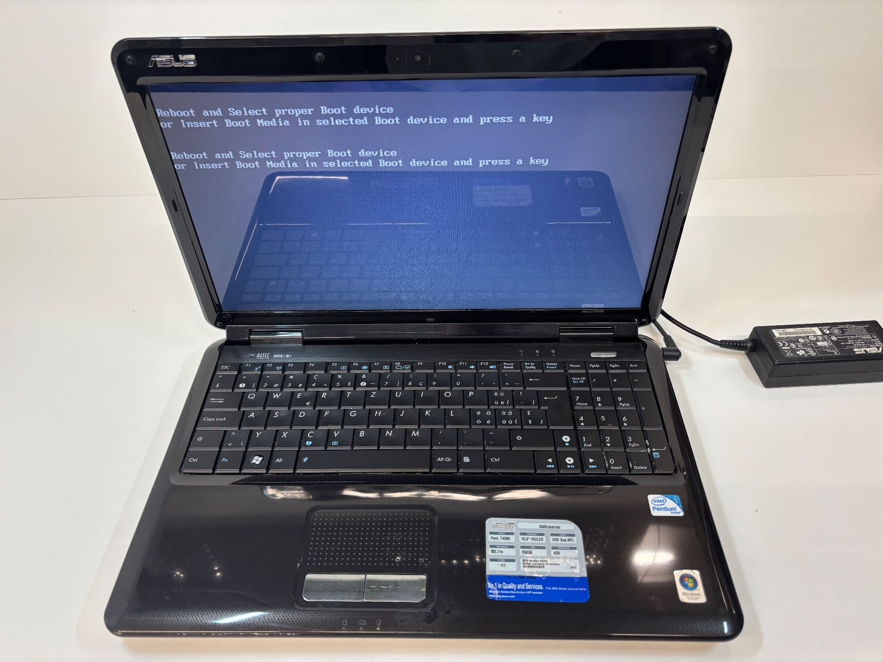 Asus Notebook: Notebook 15.6" ASUS X5DIJ, Intel Pentium, DEFEKT – Difettoso da Lachen SZ venduto da alcom-electronics