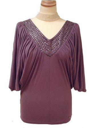 Guess - Neues Top mit Nieten - Grösse M
