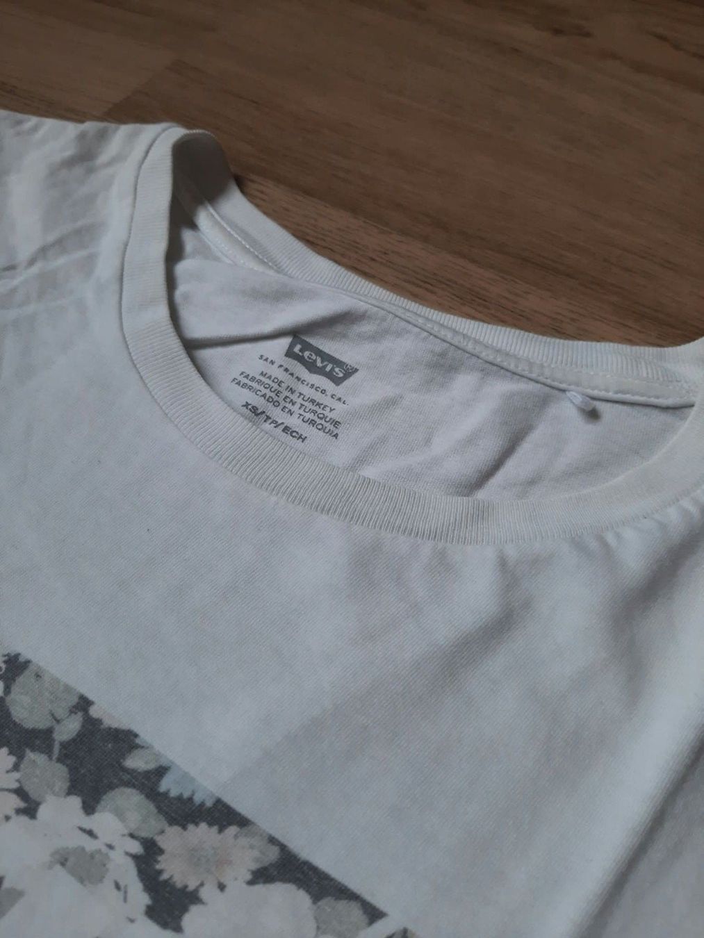 Levi's T-shirt: T-shirt Levis – Usato da Neuchâtel venduto da col_6rbm 2