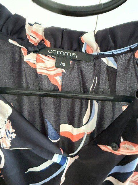Comma Camicette: Bluse Comma, Grösse 36, Blumenprint, Dunkelblau – Usato da Bern venduto da howi72 2