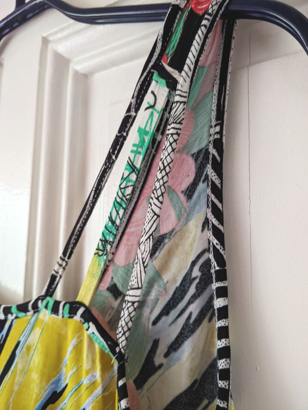 Top: SAVE THE QUEEN : Top multicolore plein de pep S – Nuovo (secondo la descrizione) da Petit-Lancy venduto da lilycerise 2