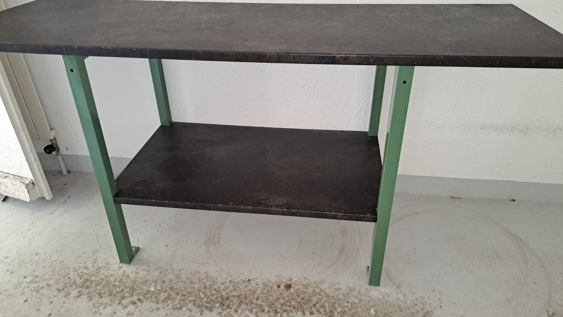 Banchi da lavoro: Table de travail / établi – Usato da Neuchâtel venduto da Forestmanz 1