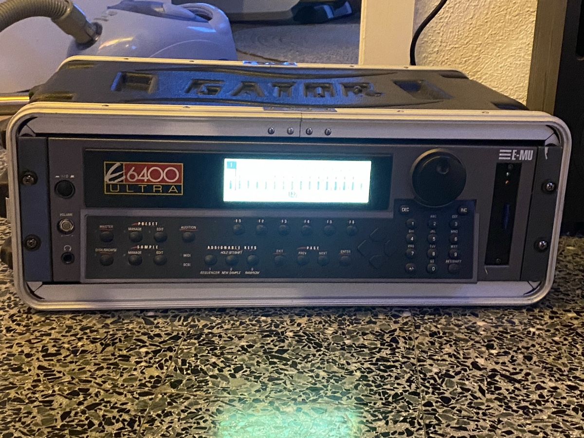 E-Mu Instruments de musique: E-mu sampler ultra 6400 – D'occasion à Epautheyres par jocib