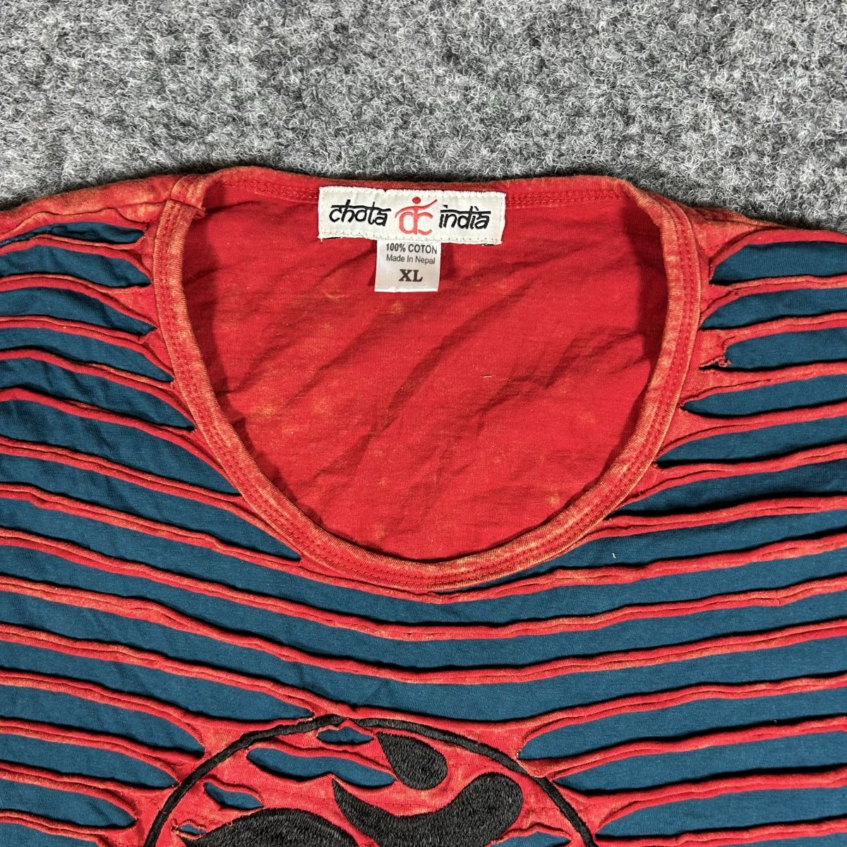 T-shirt: T-shirt chota india Om  – Nuovo (secondo la descrizione) da La Sagne NE venduto da Matlasape 1