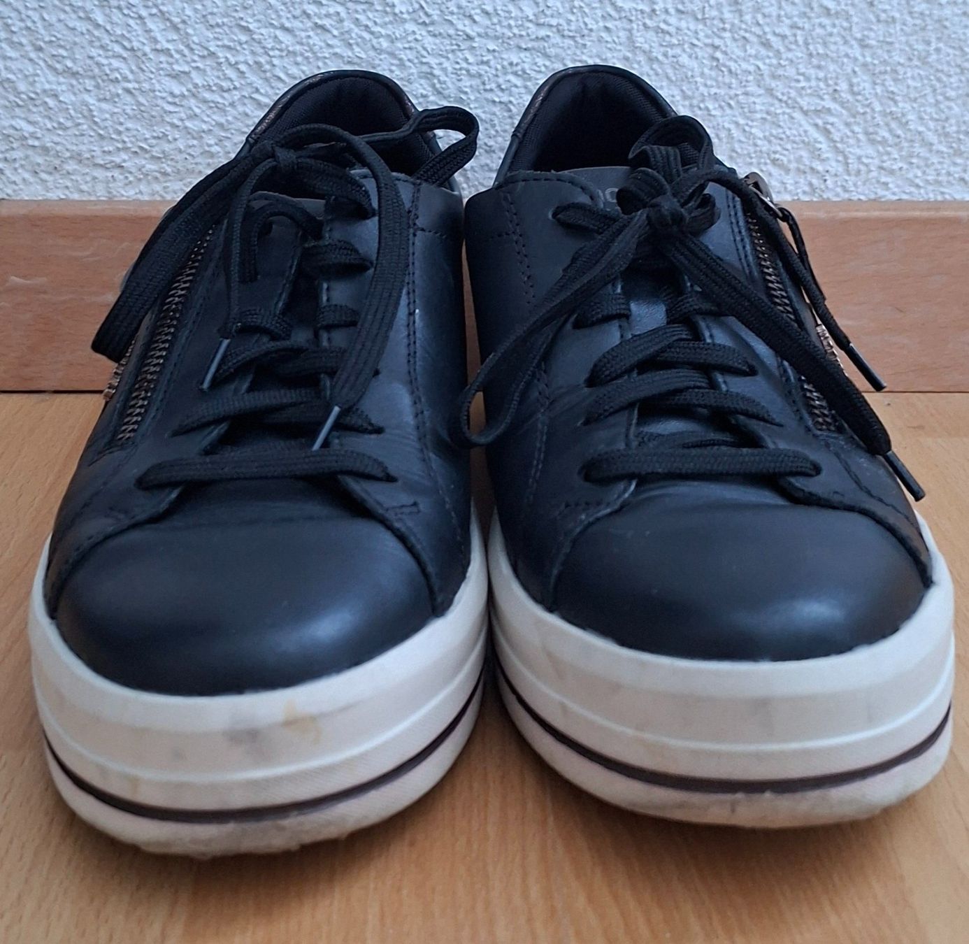 Scarpe da donna: Sneaker Damen Grösse 38 – Usato da Feuerthalen venduto da kigo87 2