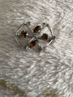 Vintage-Style Brosche mit Strasssteinen, Silberfarben