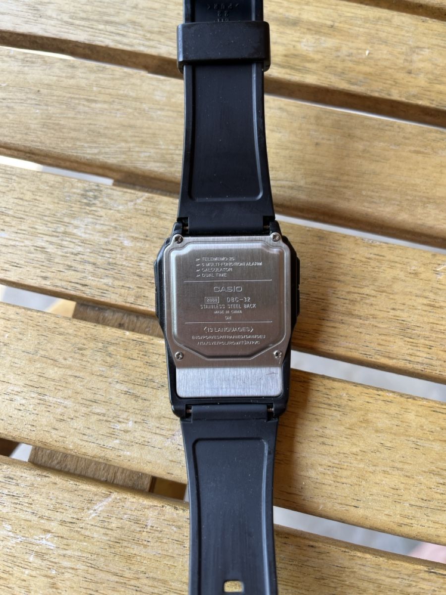 Casio Montres: casio illuminator dbc 32 – D'occasion à Ursenbach par frohes_fest 2
