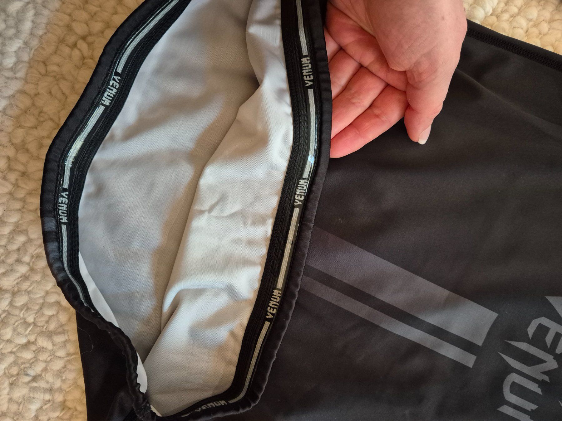 Venum T-Shirts: Venum Performance Rashguard BJJ Grösse L – Gebraucht aus Ittigen von LilyfromSwitzerland 2