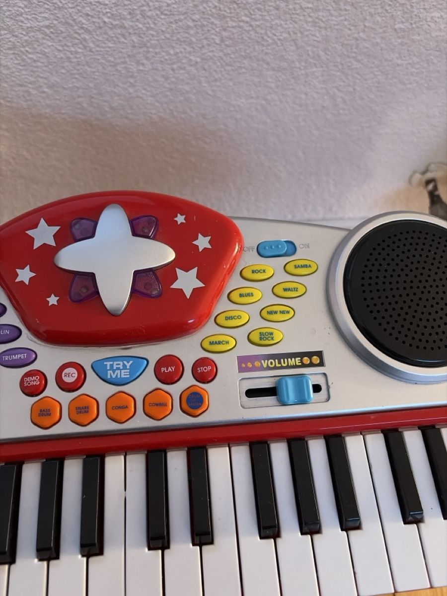 Strumenti musicali: Kinder Keyboard – Usato da Wittenbach venduto da haa_7zyz 2