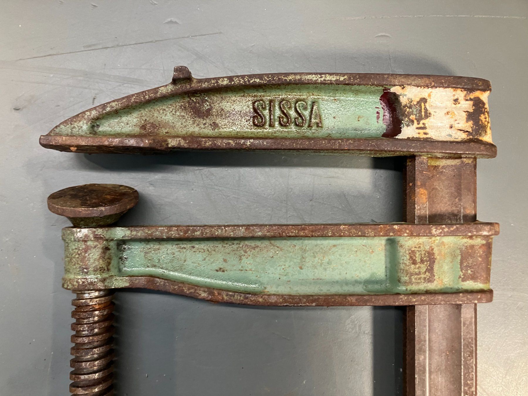 Tutti gli attrezzi: gr. alte Schraubzwinge ca. 50cm lang ab 1.- – Usato da Lichtensteig venduto da Buy24International 5