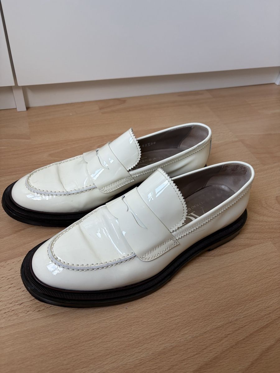AGL Scarpe da donna: AGL loafers – Usato da Hünibach venduto da rut_hlg5