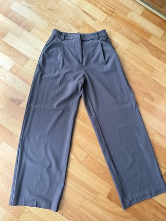 Elegante braune Hose von H&M, Grösse 36 - Top!