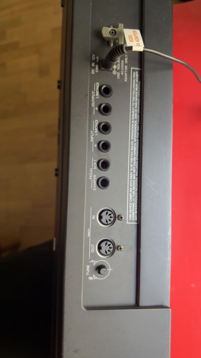 Roland Instruments de musique: Roland ep-9e Digital Piano – D'occasion à St Gallen par Alii 8