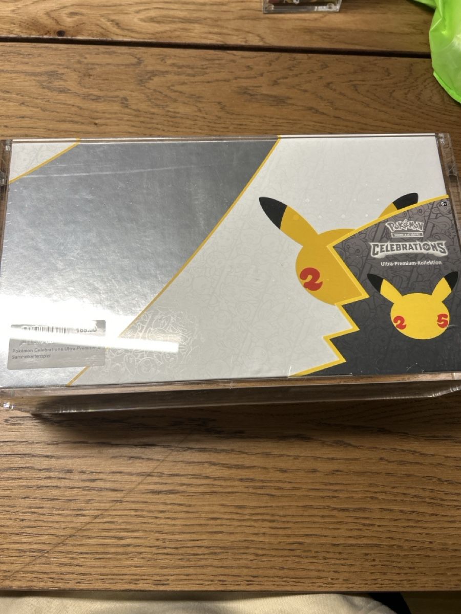 Pokémon Carte collezionabili: Pokemon Celebrations – Nuovo e nell'imballaggio originale da Stüsslingen venduto da SSchiro