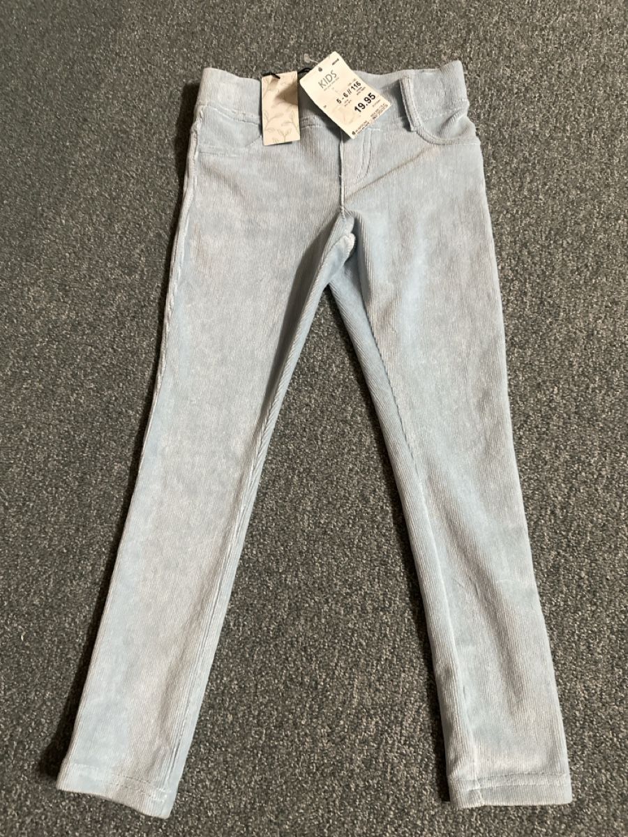 Hosen: Kinderhosen neu Gr 116 – Neu und originalverpackt aus Baltschieder von YmroBe