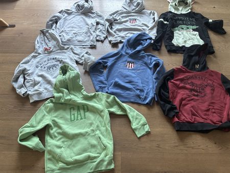 7 coole Hoodies, sehr bequem, ideal Herbst /Winter. 