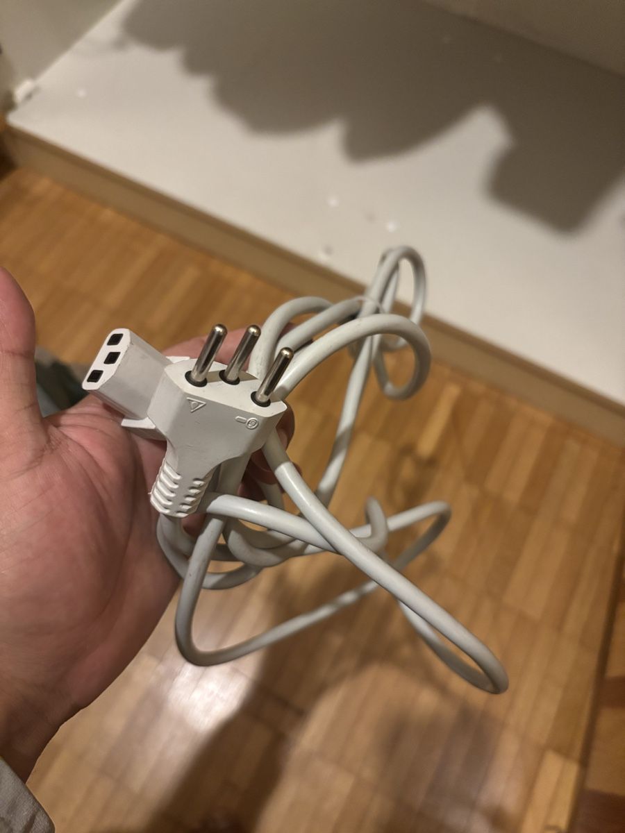 Cavi: Netzkabel weiss mit Schweizer Stecker Typ J gebraucht – Nuovo (secondo la descrizione) da Basel venduto da rej_x2rl