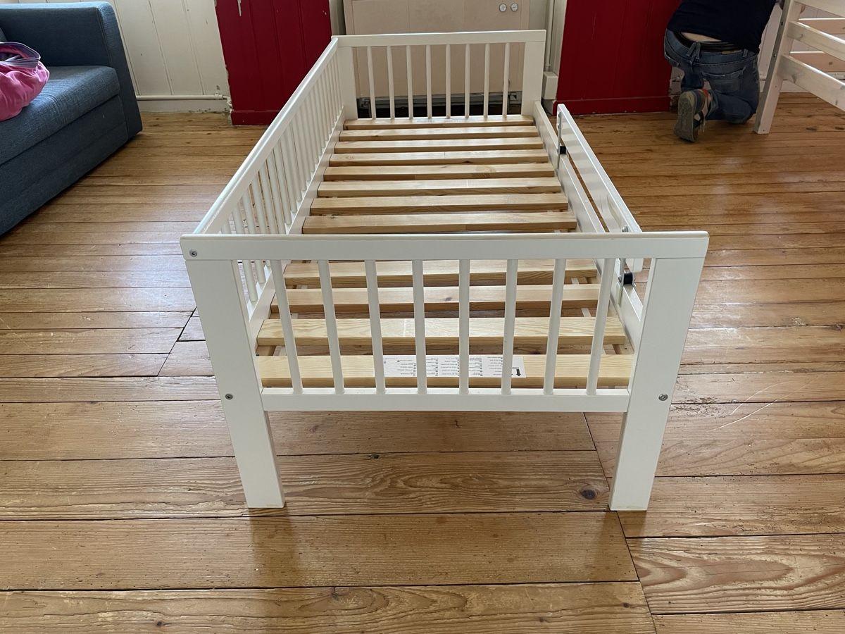 Ikea Lits: Kinderbett Ikea inkl. Rausfallschutz – D'occasion à Bergdietikon par stefania_88 2