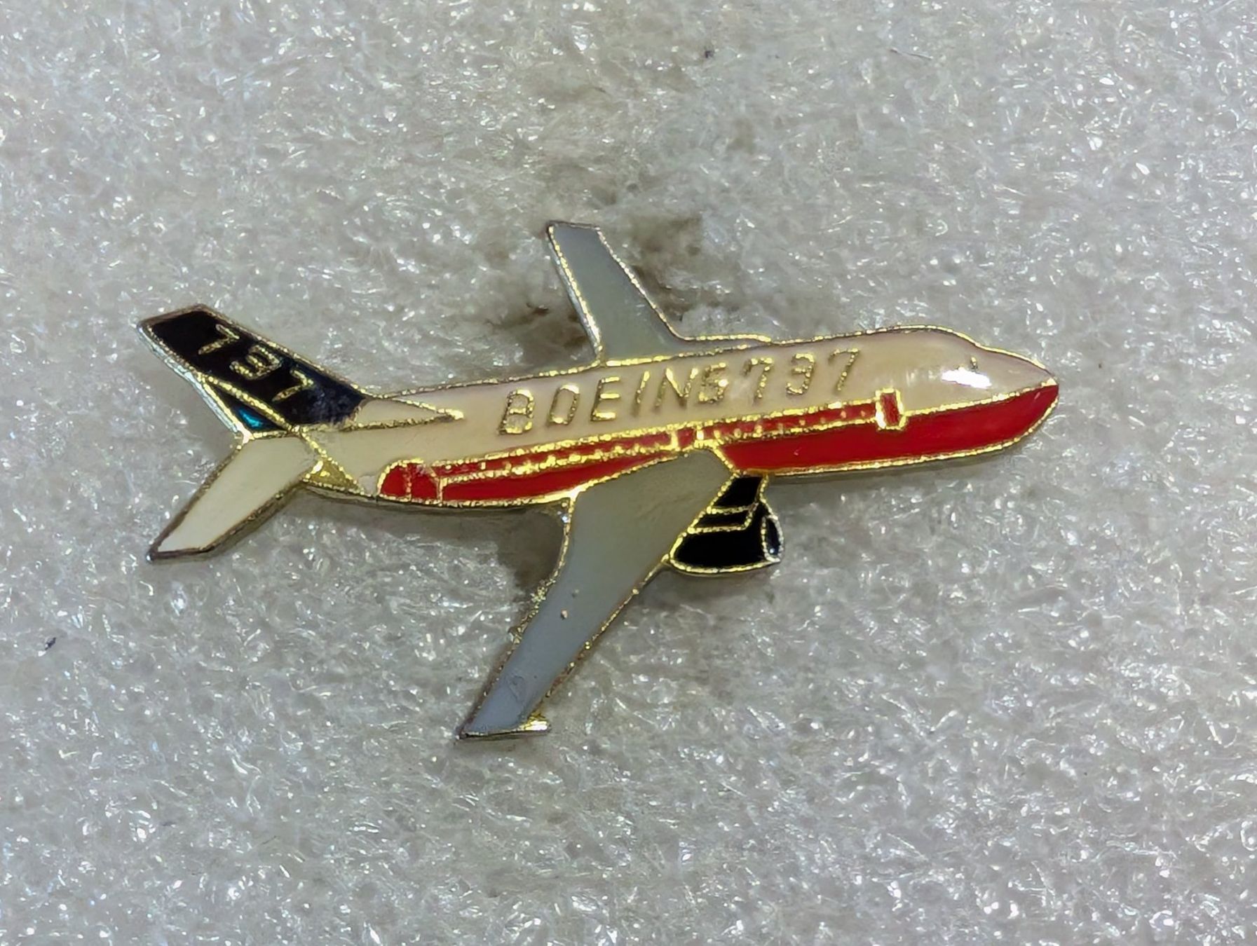Placchette & Badge: Ansteckpin 133: Flugzeug – Usato da Oppligen venduto da Pin-Fall-Shop