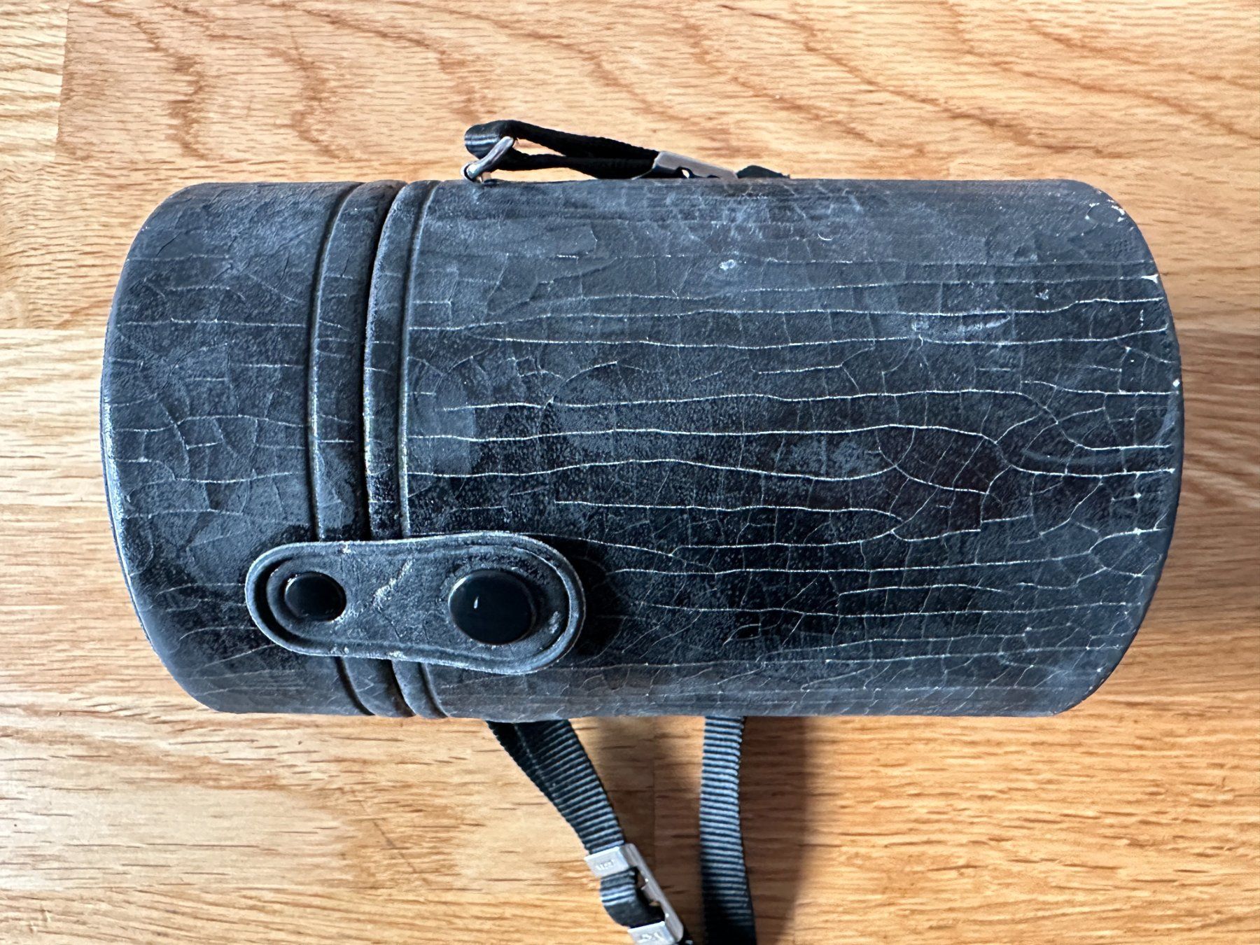Nikon Fotocamera: Nikon CL-15S Hard Lens Case – Usato da Lausanne venduto da brixton 3
