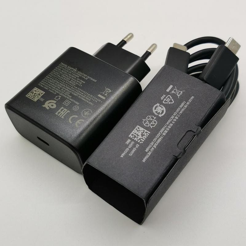 Samsung Caricabatterie: Samsung - USB Typ-C Ladegerät - inkl. Typ-C Kabel – Nuovo e nell'imballaggio originale da Olten venduto da SunsetRainman 1