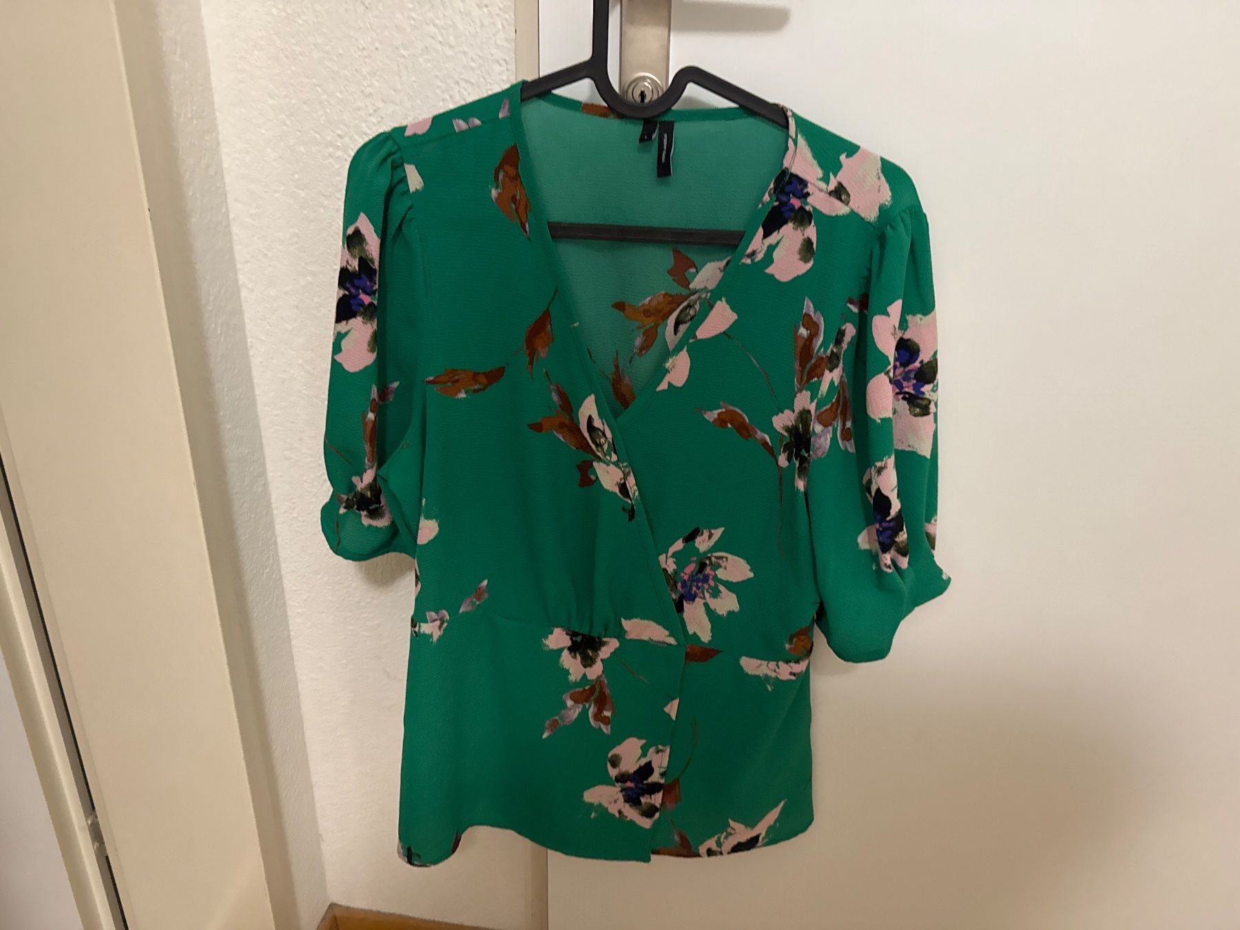 Blusen: Bluse Grösse L – Gebraucht aus Pfäffikon SZ von Melanie335