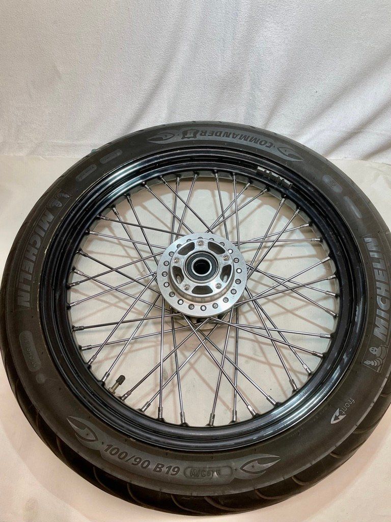 Harley-Davidson Jantes: Harley Vorderrad 19" – D'occasion à Trimmis par hajaho 2