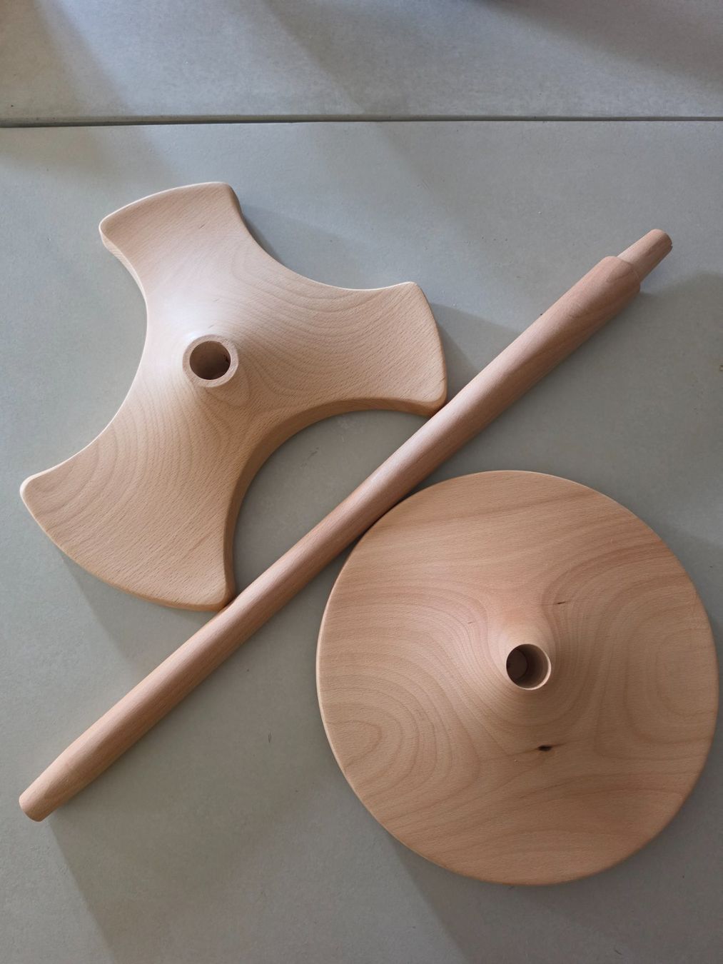 Sgabelli: Ergonomischer Hocker aus Buchenholz – Usato da Zürich venduto da Palapine 1