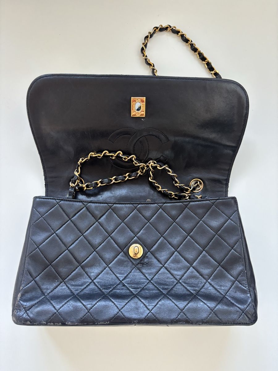 Chanel Taschen für Damen: Vintage Chanel Flap Bag – Gebraucht aus Stadel von AlyCandy 2