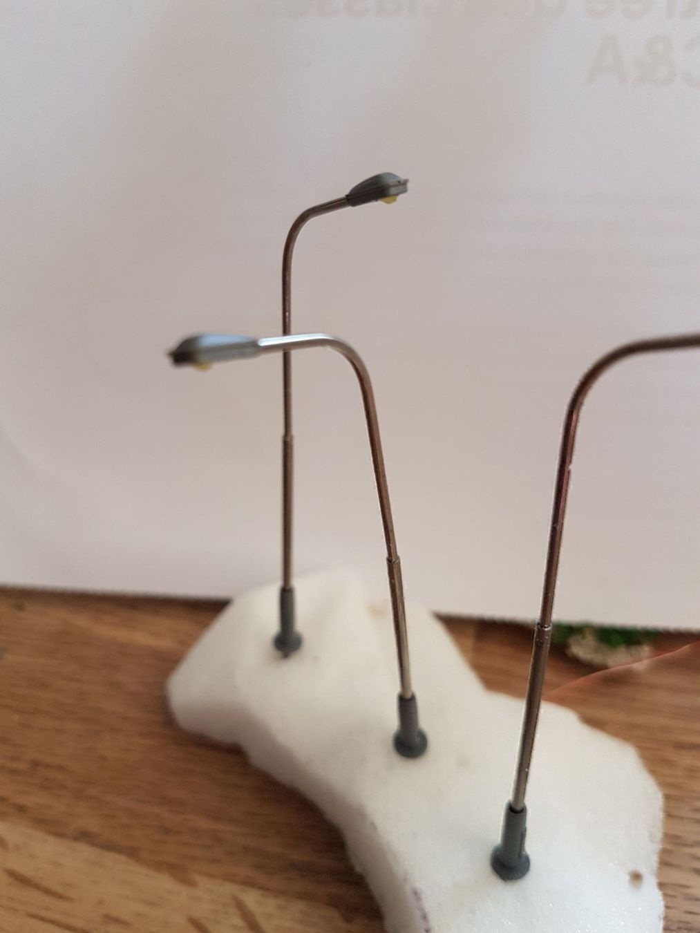 Modelleisenbahnen: 10 belles lampes en métal. – Neu und originalverpackt aus Saxon von Sebdem 2