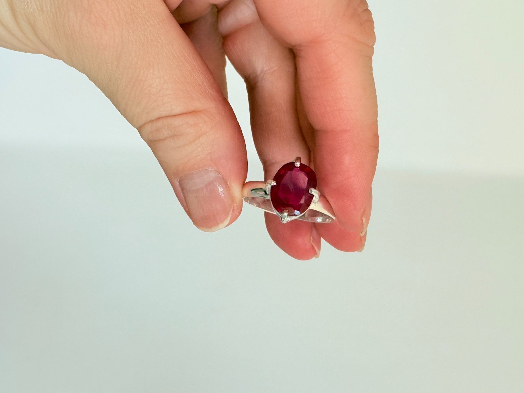 Ringe: 5.75 Ct Oval Gemstone 62,5MM RING with certificate – Neu und originalverpackt aus Genève von AWWA 6