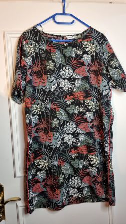Kleid Größe XL