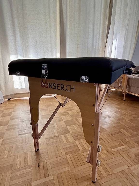 Gonser Sedie a sdraio: 2-Zonen Massageliege – Usato da Rotkreuz venduto da amm_9l2d 2