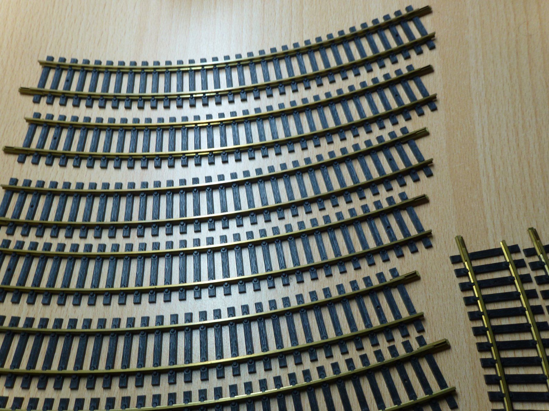 Fleischmann Modellini di ferrovie: Fleischmann 12x6030 – Nuovo (secondo la descrizione) da Hombrechtikon venduto da Se9 2