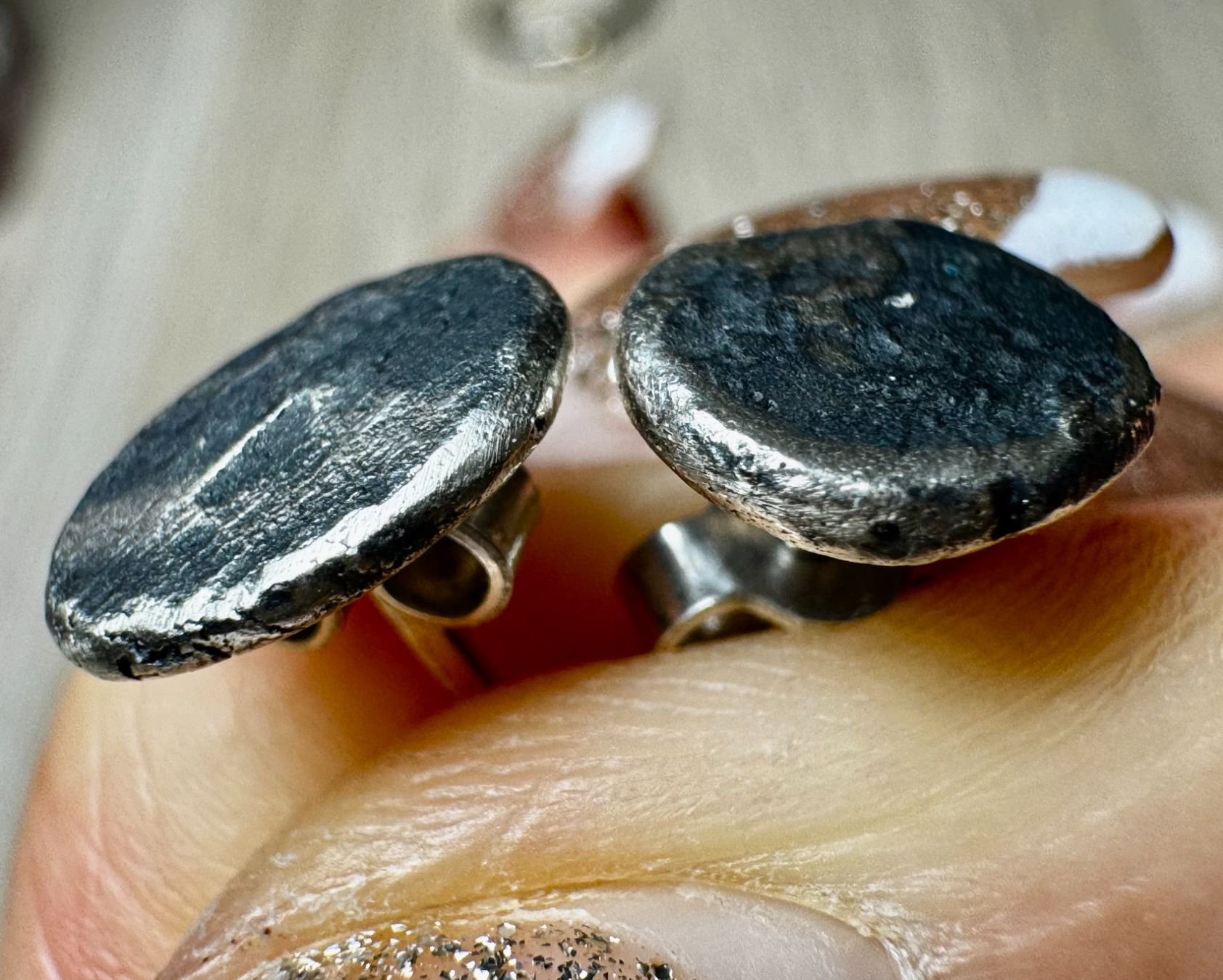 Orecchini pendenti & Orecchini a lobo: 1 Paar handgefertigte Ohrstecker - Silber 925 – Nuovo e nell'imballaggio originale da Jona venduto da Herzschmiede 1