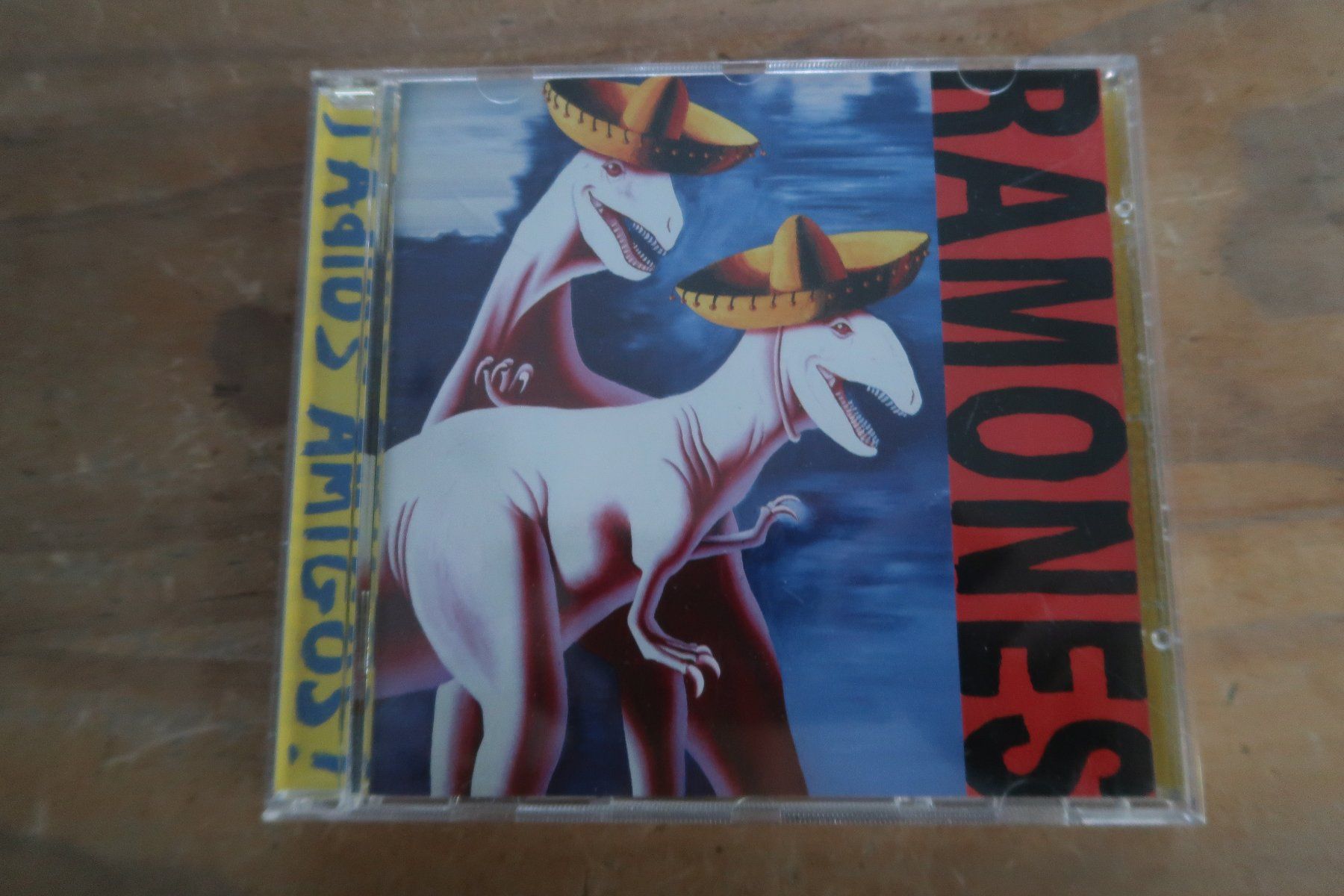 CD: RAMONES - I ADIOS AMIGOS! - CD – Usato da Basel venduto da Patiscat
