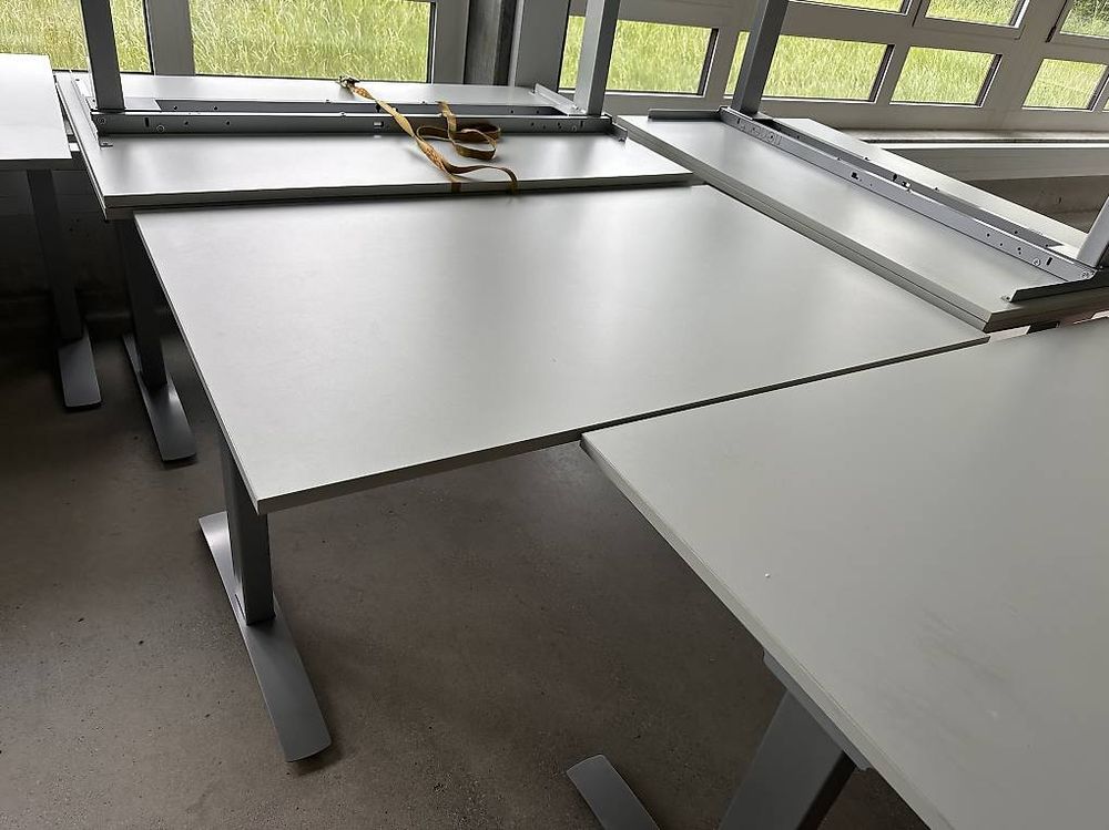 Scrivanie: sehr schöne weisse Bürotische 100x160xh77cm – Usato da Necker venduto da liq24 4