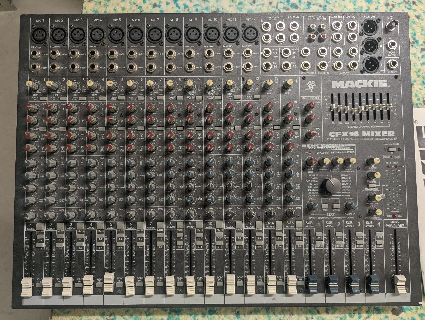 Mackie Platines de mixage: Mackie CFX16 – D'occasion à Zürich par Ferox303