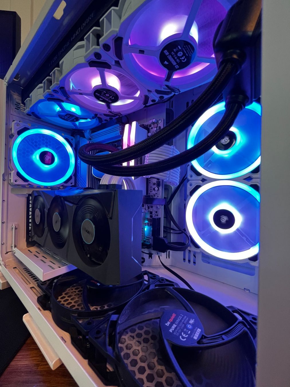 PC: Gaming PC High End, DDR5, wie neu – Usato da Ermatingen venduto da nik_y658 2