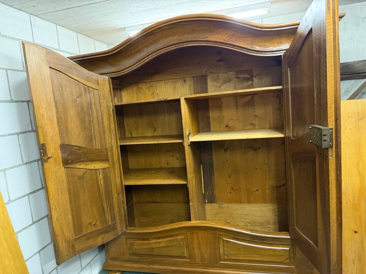 Armadi:  Antiker Schrank  (200) – Usato da Glattfelden venduto da maa_qcj8 3