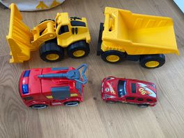 Set 4 grosse Fahrzeuge
