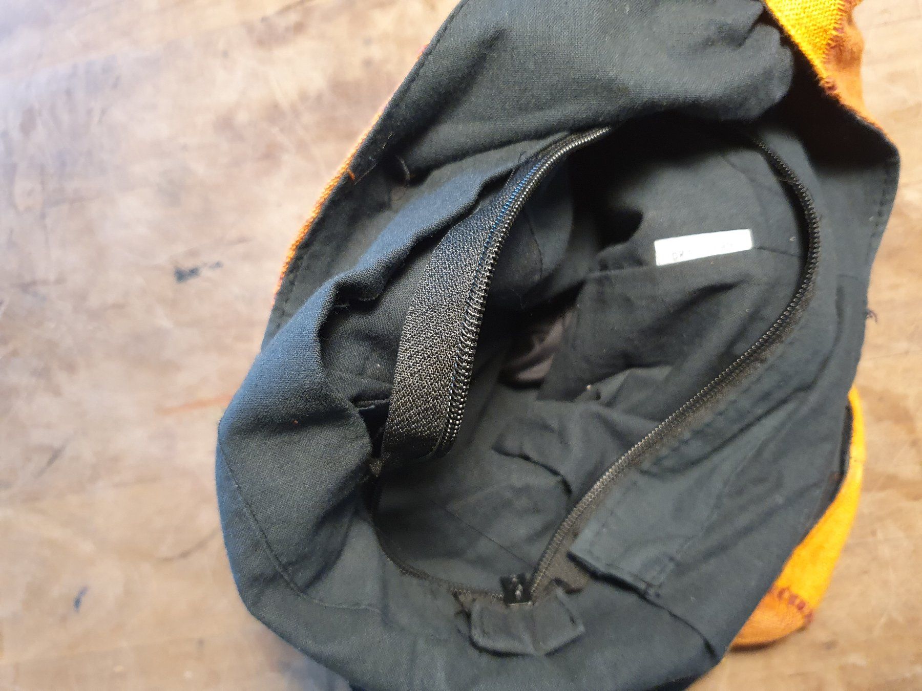 Taschen für Damen: Stofftasche – Gebraucht aus Zürich von loosebone 1