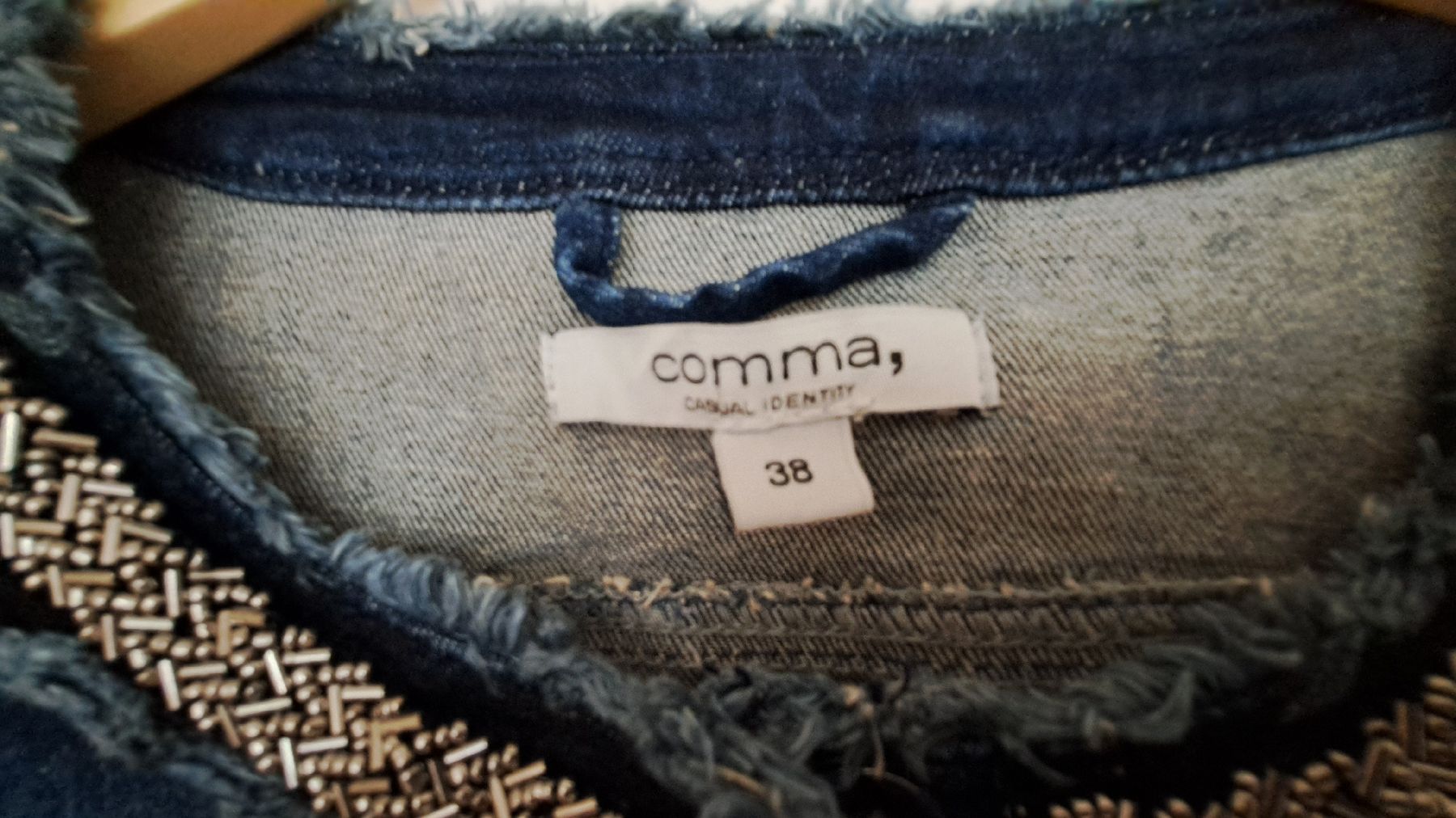 Comma Giacche: Jeans Jacke von comma, Gr. 38, Top Zustand – Usato da Kriens venduto da Wolly85 2