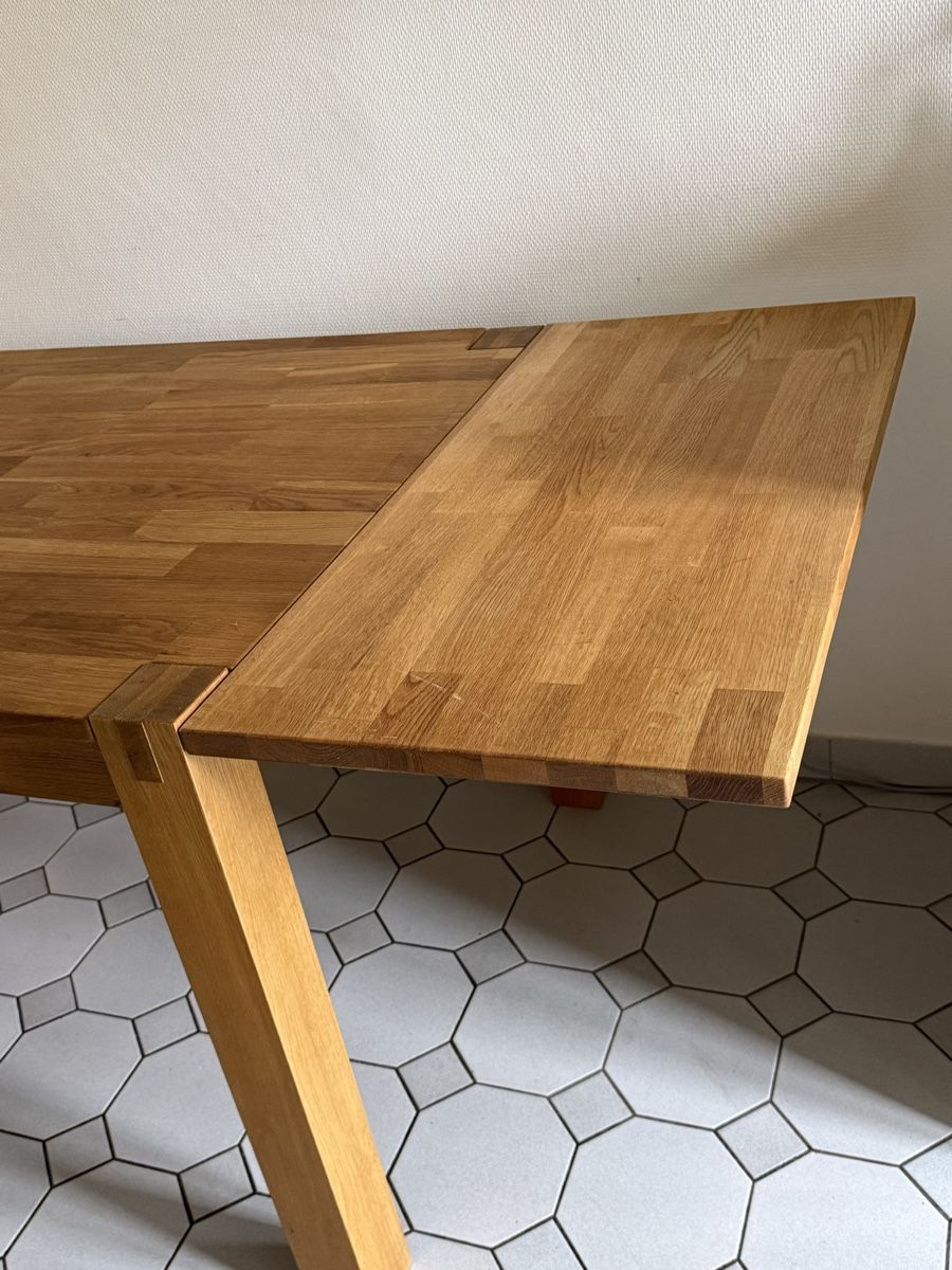 Tavoli: Table en bois massif, style moderne, parfait pour – Usato da Payerne venduto da popo04 1