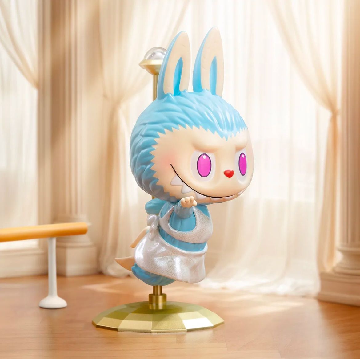 Pop Mart Statuette: Pop Mart Labubu Rhythmic Gymnastics Figure 14.6cm – Nuovo e nell'imballaggio originale da Glattbrugg venduto da arttoy.land 2