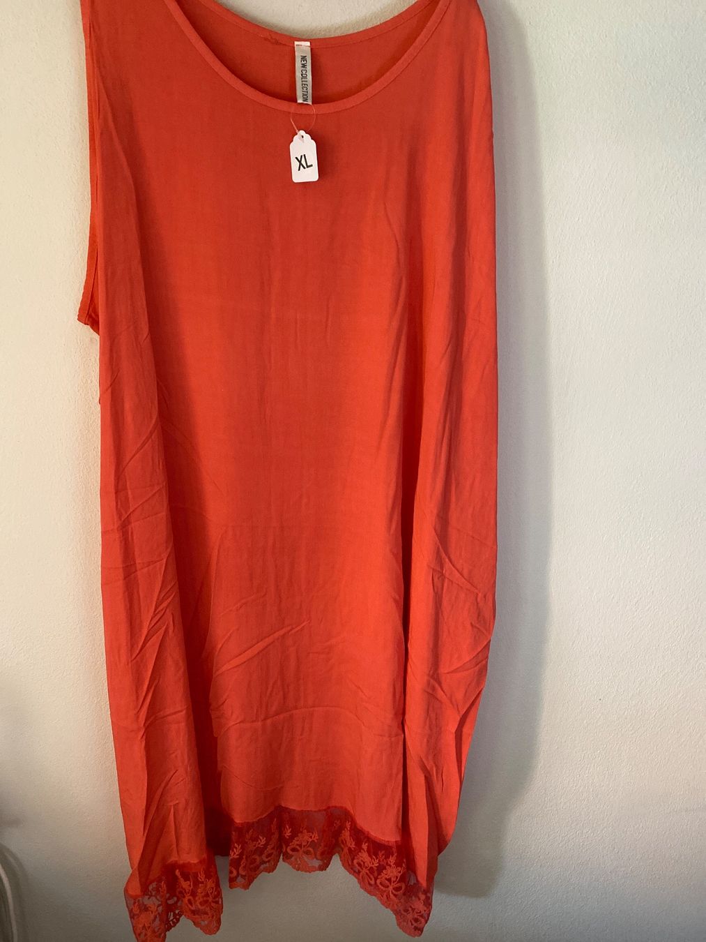 Vestiti: SOMMER KLEID DAMEN -MIT SPITZEN-ROT – Nuovo e nell'imballaggio originale da Meienried venduto da ManuelaBoutique 1