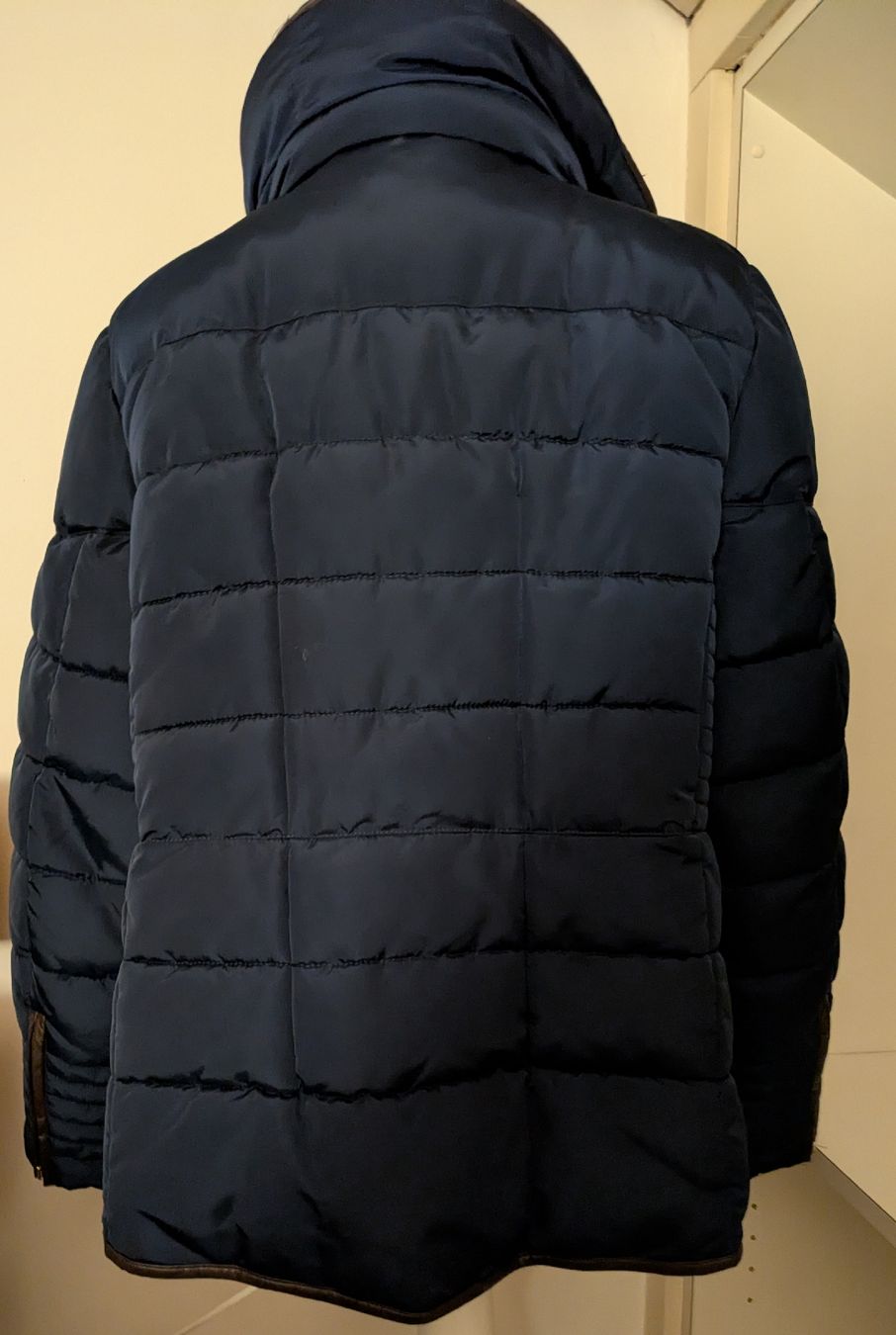Jacken: "Cool Code"-Winterjacke, Gr. 46, Top-Zustand, warm! – Neu (gemäss Beschreibung) aus Sursee von Aniri 5