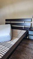 Lit 140cm-sommier-matelas-table de nuit