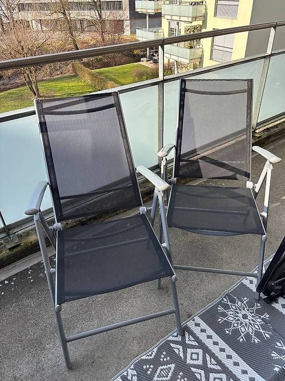 Set di tavolo e panche: Beliani Gartenmöbel Set Aluminium schwarz 4-Sitzer CATANIA – Usato da schöftland venduto da Tobiasch1 4