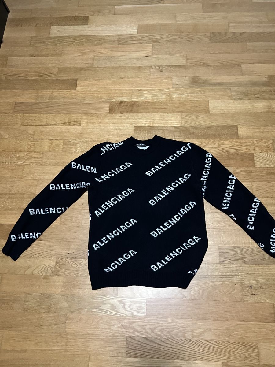 Balenciaga Maglioni & Felpe: Balenciaga Pullover – Usato da Reiden venduto da LU-Tower 1